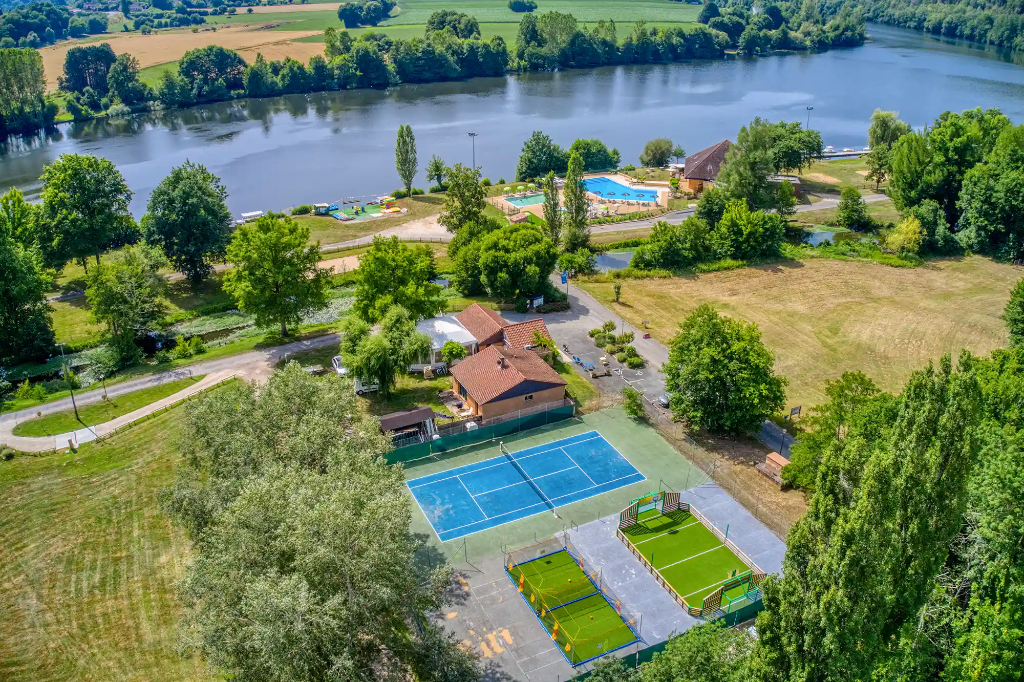4-star serviced campsite in the Dordogne