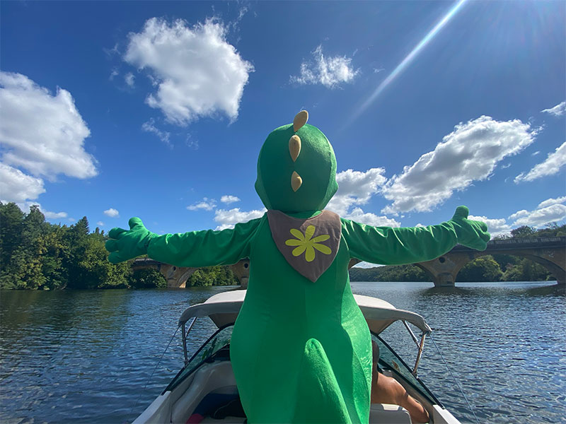 cheap family camping dordogne